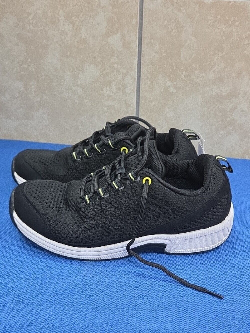 Ortho Feet Kita Hands Free Lightweight Knit Sneakers Size 8.5B